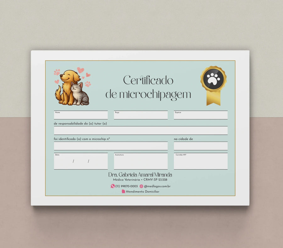 Certificado de microchipagem ilustrado com cão e gato e campos para identificação do animal